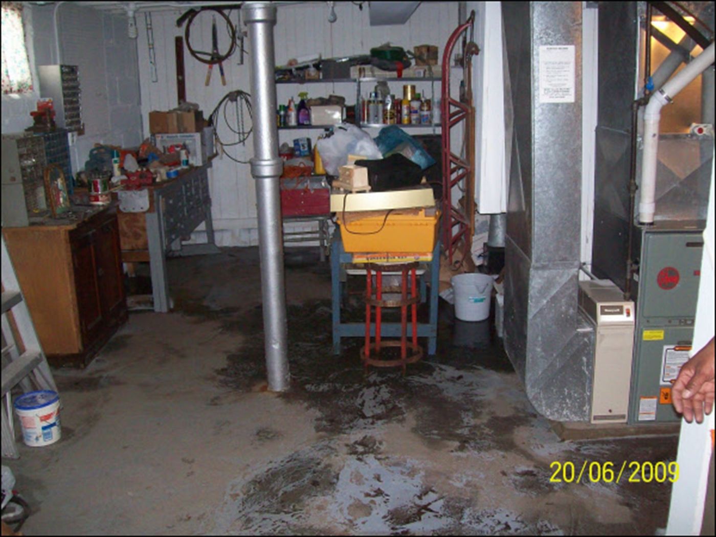 Cleaning and removal work by Efficient Cleaning in Milwaukee – job 195