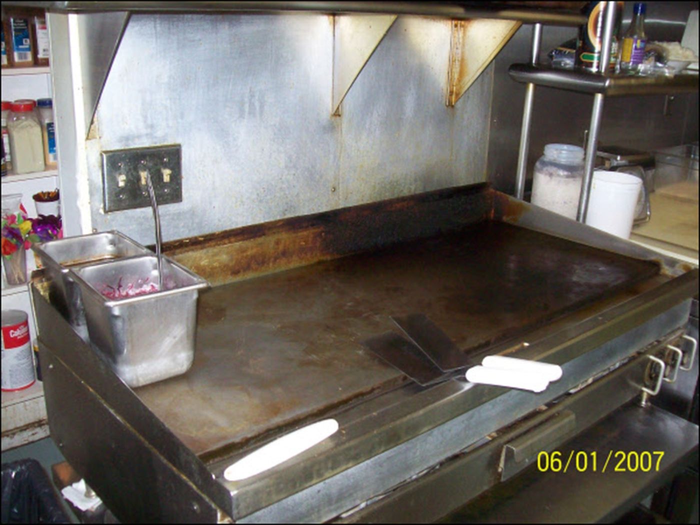 Cleaning and removal work by Efficient Cleaning in Milwaukee – job 62