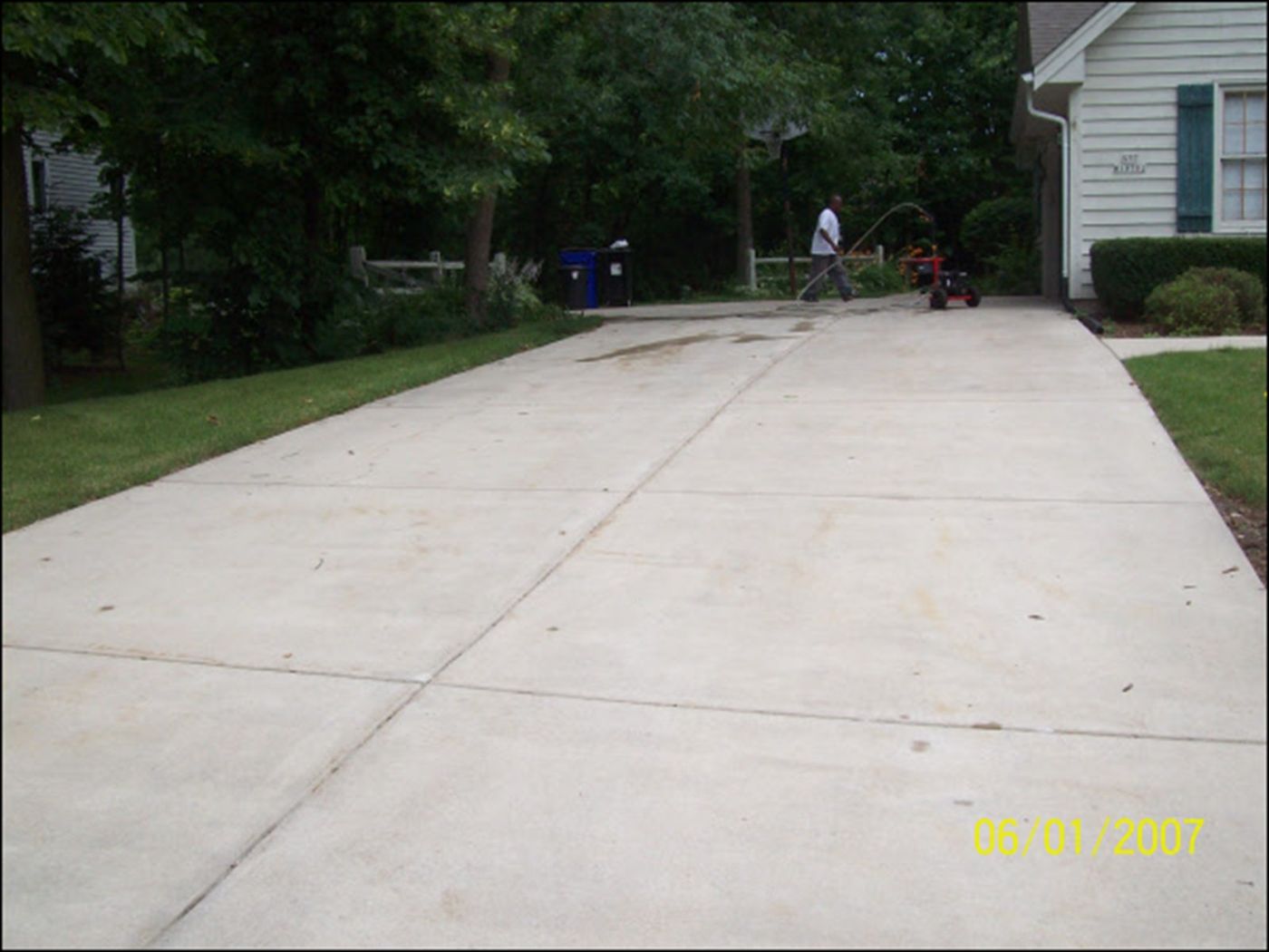 Cleaning and removal work by Efficient Cleaning in Milwaukee – job 177