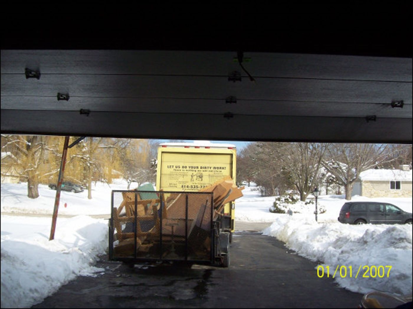 Cleaning and removal work by Efficient Cleaning in Milwaukee – job 167