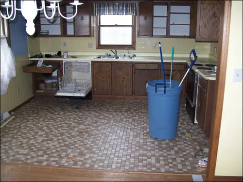 Efficient Cleaning job 208